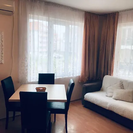 Apartamento Апартаменти Ива *